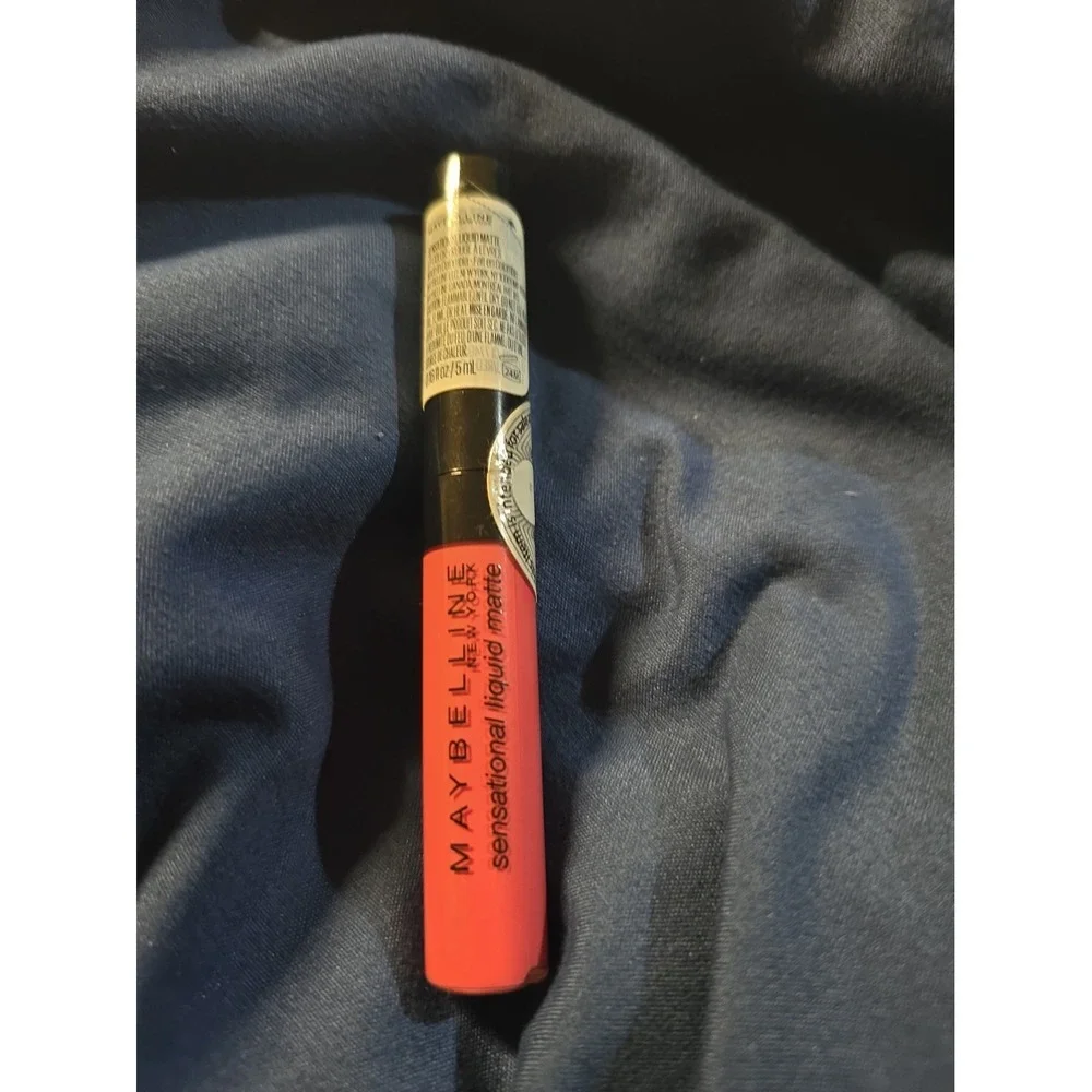 Maybelline New York Sensational Liquid Matte Lipstick 0.16 Fl Oz Easy Berry New